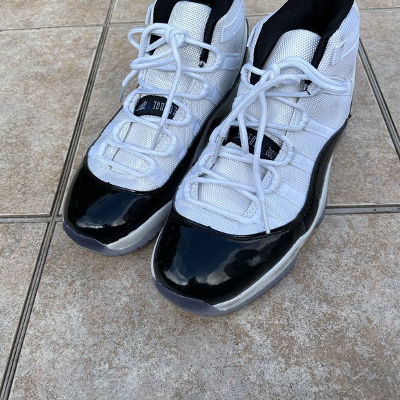 AIR JORDAN 11 RETRO \'CONCORD\' 2018 main image 13